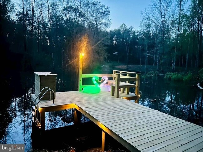 property at 1440 Hartwood Rd