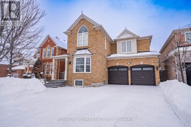 127 Yorkleigh Cir in Whitchurch-Stouffville, ON - Building Photo - Building Photo