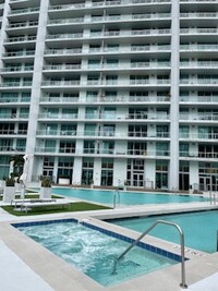 90 SW 3rd St, Unit 1114 in Miami, FL - Building Photo - Building Photo