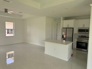 2044 Crawford Ave N in Lehigh Acres, FL - Building Photo - Building Photo