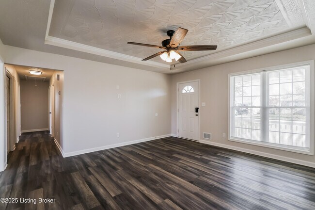 193 Tecumseh Dr in Shepherdsville, KY - Building Photo - Building Photo