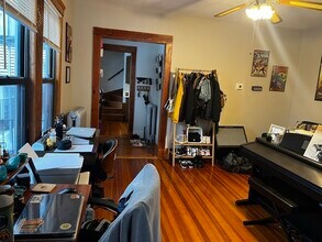 125 Huckins Ave-Unit -- in Quincy, MA - Building Photo - Building Photo