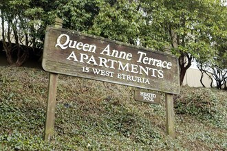 Queen Anne Terrace Apartments in Seattle, WA - Building Photo - Building Photo