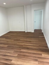 8815 Van Nuys Blvd in Los Angeles, CA - Building Photo - Building Photo