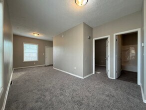 1724 Ave A in Council Bluffs, IA - Building Photo - Building Photo
