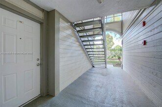 444 NE 206th Ln in Miami, FL - Building Photo - Building Photo