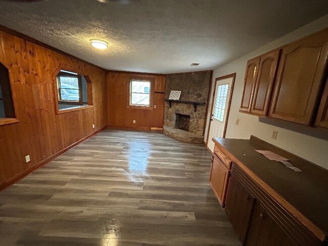 255 Highway 1050 in Jeffersonville, KY - Building Photo - Building Photo