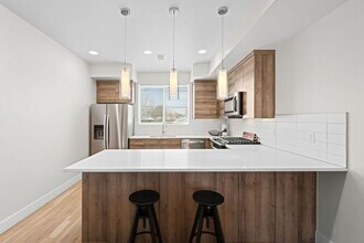 3500 W Conejos Pl in Denver, CO - Foto de edificio - Building Photo