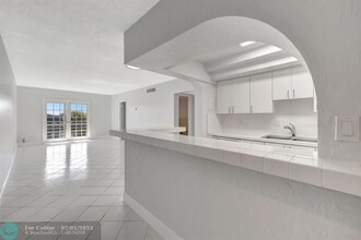 1407 NE 56th St in Fort Lauderdale, FL - Building Photo - Building Photo