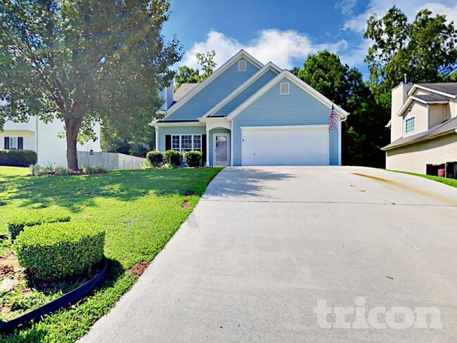 201 St Charles Ave in Dallas, GA - Foto de edificio - Building Photo