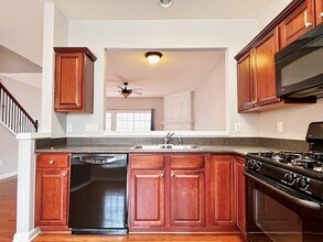 1369 Thornborough Dr in Alpharetta, GA - Building Photo - Building Photo