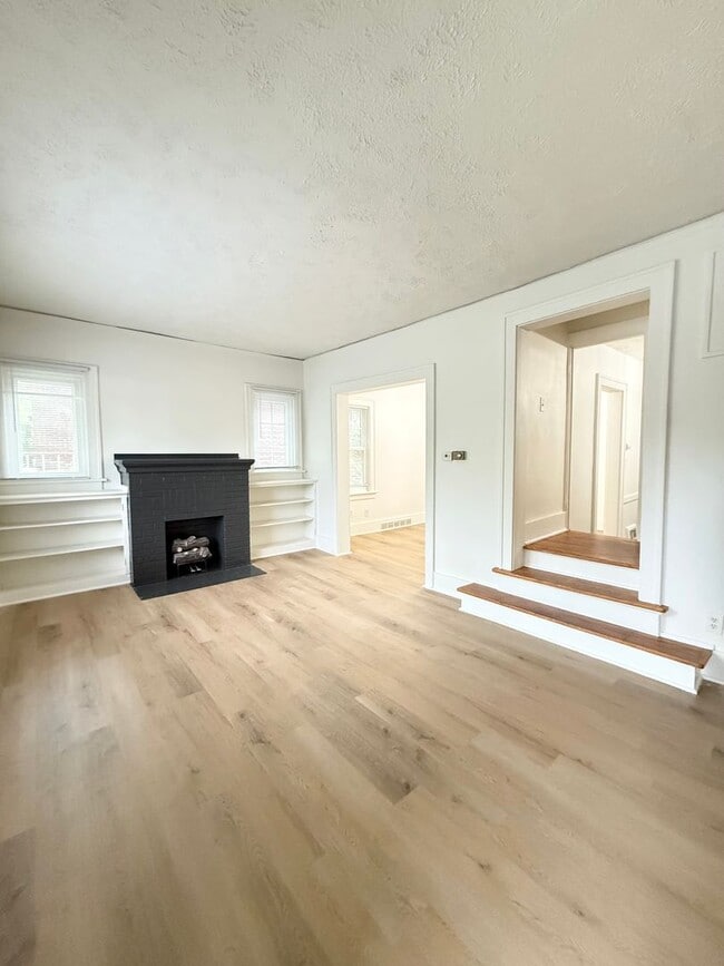property at 303 N 38th St