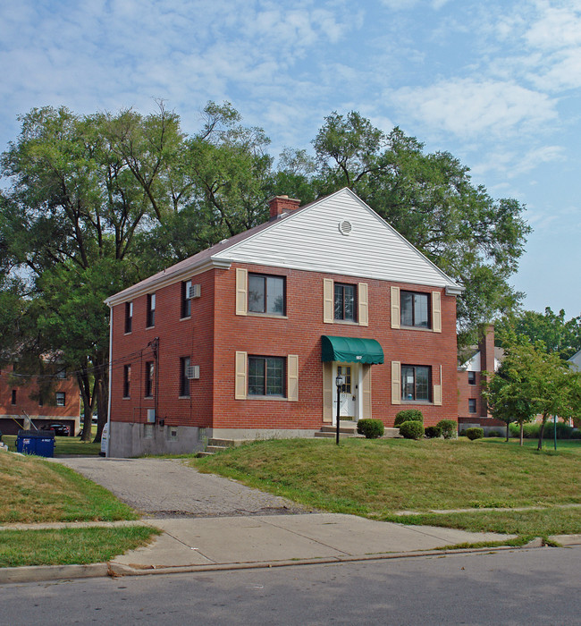 551-557 Wiltshire Blvd in Dayton, OH - Building Photo - Building Photo