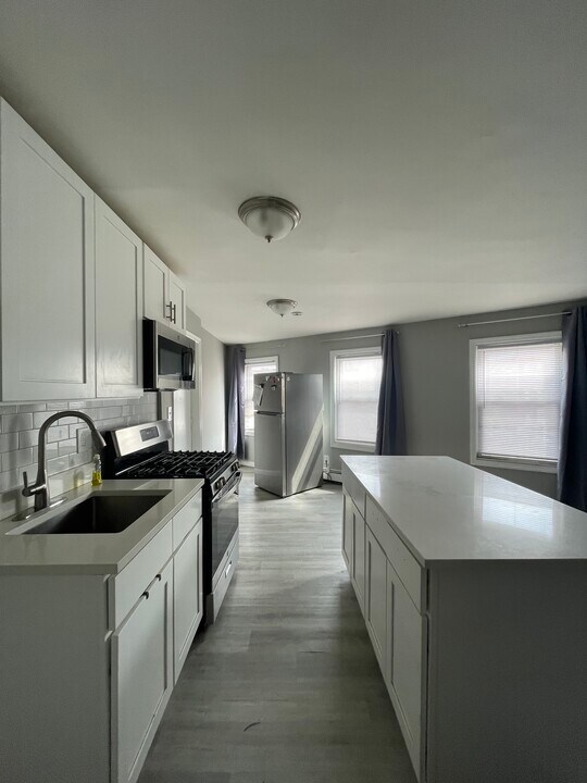 740 Grand St, Unit 2 in Jersey City, NJ - Building Photo
