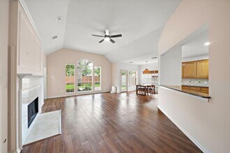 7319 Emerald Glen Dr in Sugar Land, TX - Building Photo - Building Photo