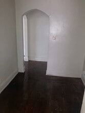 3693 Vine St in Cincinnati, OH - Foto de edificio - Building Photo