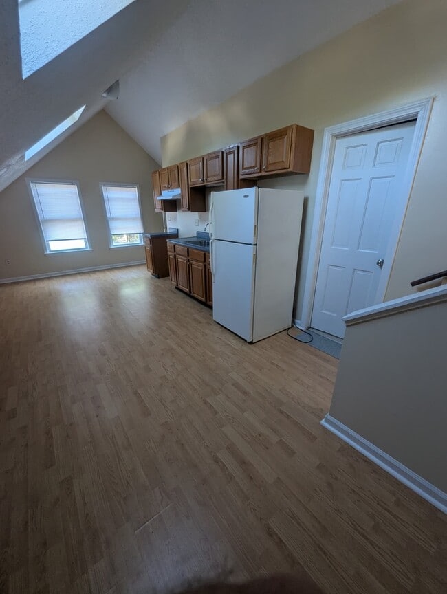 81 Osborn Ave, Unit 3