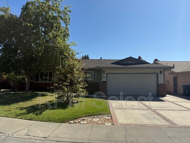 property at 1017 Silver Lake Dr