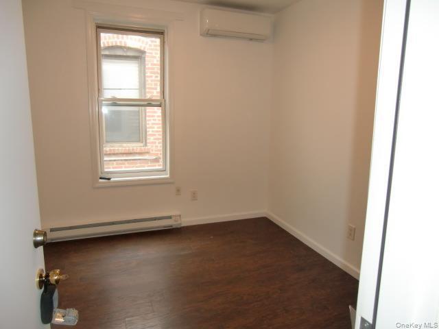 1762 Crosby Ave in Bronx, NY - Building Photo
