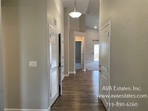 2403 Sunrise Ln in Pueblo, CO - Building Photo - Building Photo