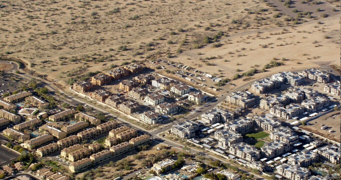 San Bellara in Scottsdale, AZ - Building Photo