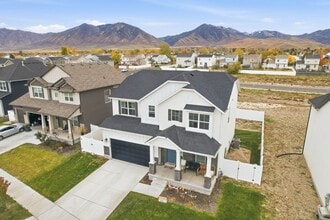 373 Quartz Rd in Tooele, UT - Building Photo - Building Photo