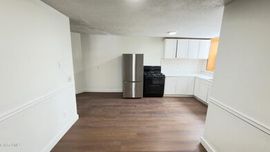 3132 6th Ave in Troy, NY - Building Photo - Building Photo