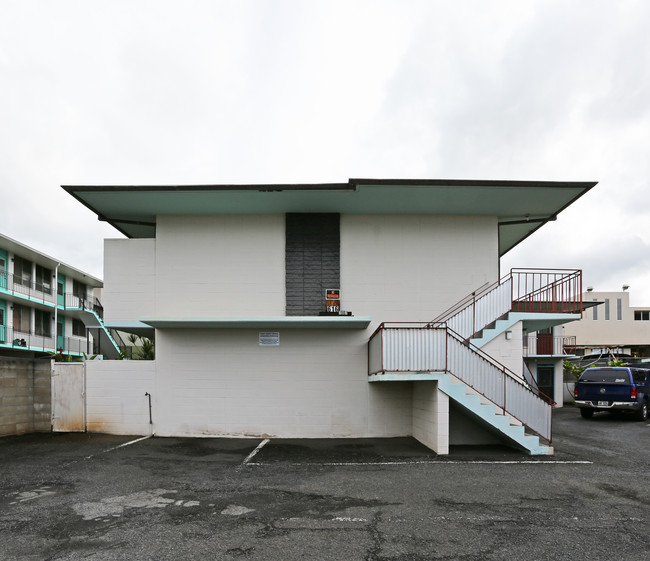 616 Nalanui St in Honolulu, HI - Building Photo - Building Photo