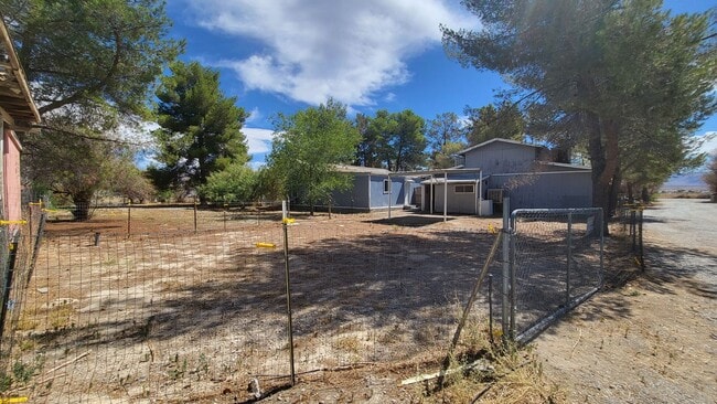 property at 521 Alaska Way