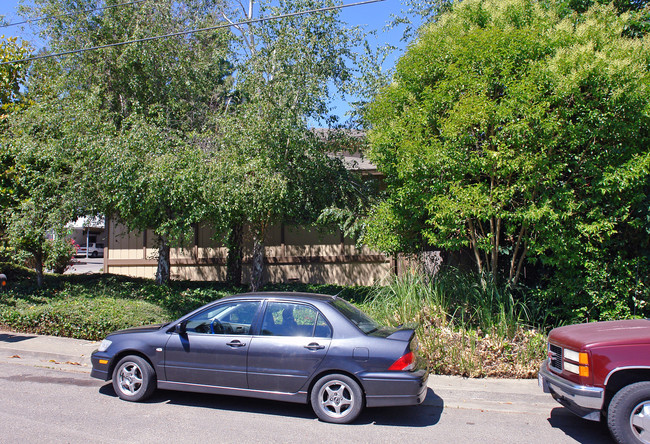 184 Gold Ridge in Sebastopol, CA - Building Photo - Building Photo