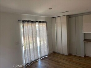 7051 Garden Grove Ave in Los Angeles, CA - Building Photo - Building Photo