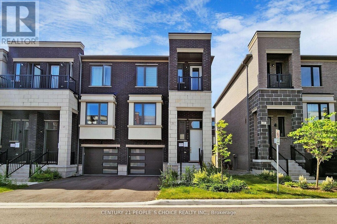 21 Origin Wy in Vaughan, ON - Building Photo