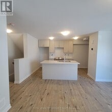 801 Arcadian Private in Ottawa, ON - Building Photo - Building Photo