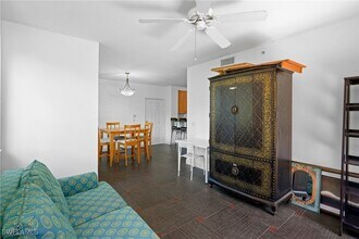 1220 Reserve Way in Naples, FL - Building Photo - Building Photo