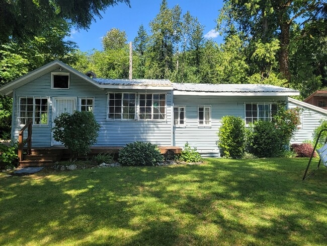 property at 54506 US-2