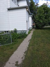606 7th St N, Unit Two in Fargo, ND - Building Photo - Building Photo