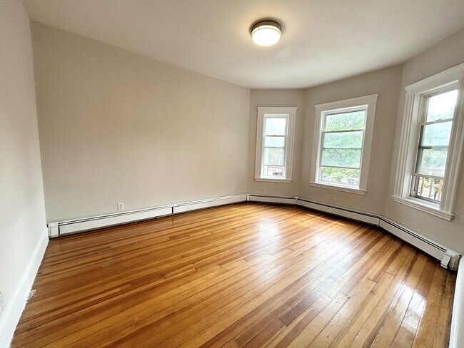 7 Hesston Terrace in Boston, MA - Building Photo - Building Photo