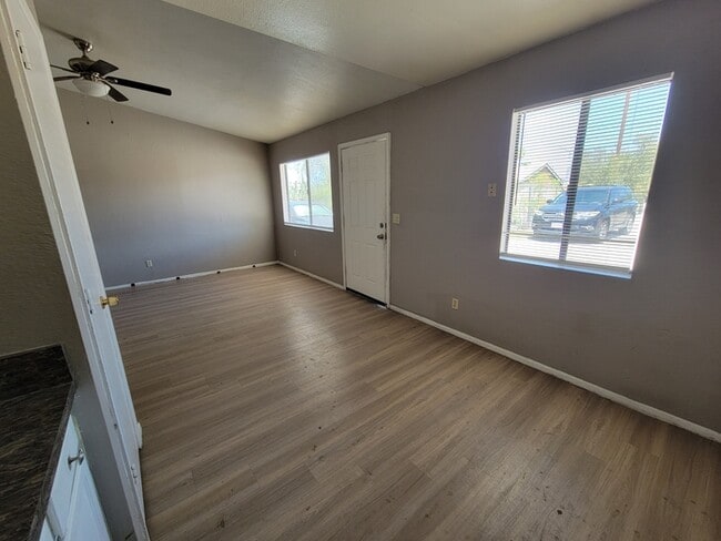 2782 N Columbus Blvd in Tucson, AZ - Building Photo - Building Photo