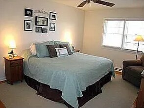 8310 Chivalry Rd in Annandale, VA - Building Photo - Building Photo