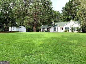 175 Richmond Pl in Newnan, GA - Building Photo