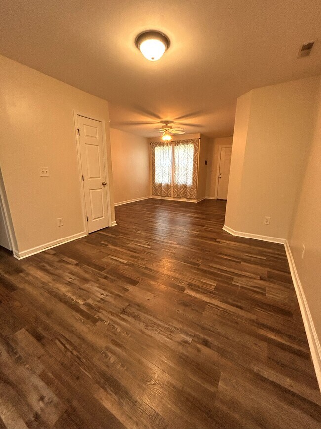 4513 CC in Morehead City, NC - Building Photo - Building Photo
