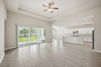 9334 Crestview Cir in Palm Beach Gardens, FL - Building Photo - Building Photo