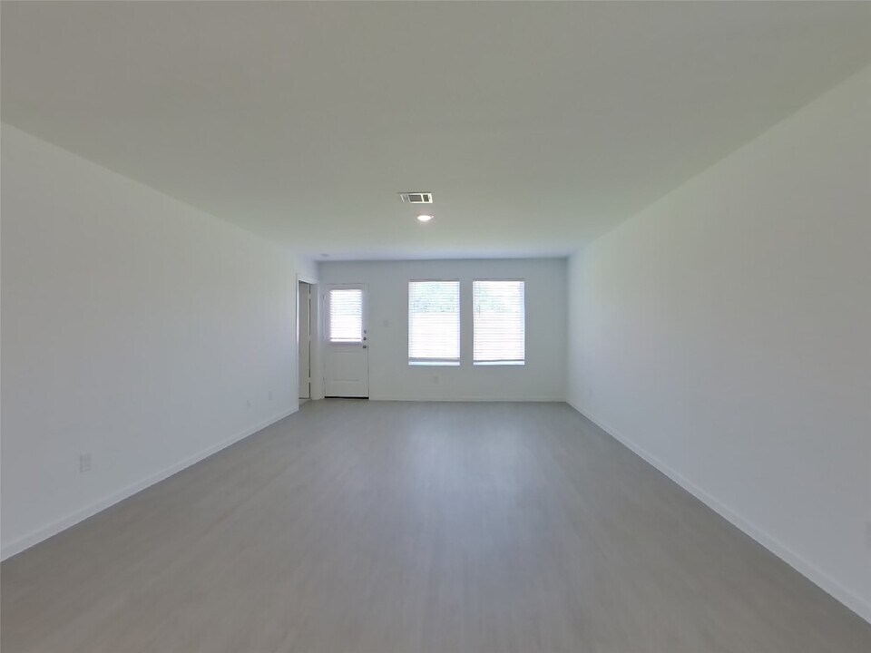 3065 Dawn Sound Dr in Katy, TX - Building Photo