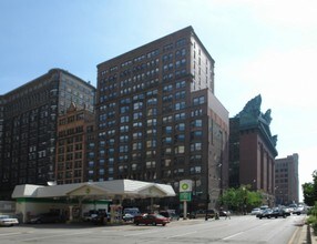 The Manhattan Building in Chicago, IL - Building Photo - Building Photo