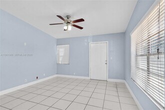 11535 Lincoln Blvd in Miami, FL - Building Photo - Building Photo