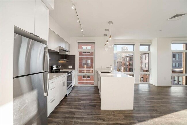 839 Beacon St in Boston, MA - Building Photo - Building Photo