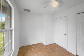 804 Monroe in Lehigh Acres, FL - Building Photo - Building Photo