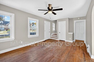 46 N Harvey Ave in Ferguson, MO - Building Photo - Building Photo