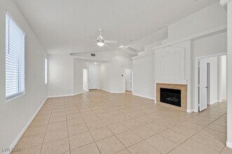767 Wigan Pier Dr in Henderson, NV - Building Photo - Building Photo