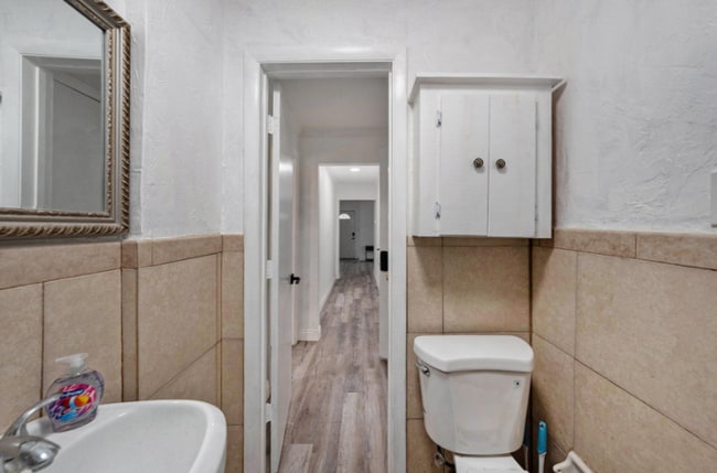 3216 71st Ave N in St. Petersburg, FL - Foto de edificio - Building Photo